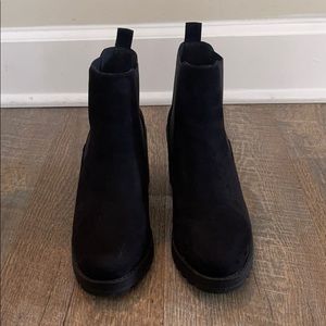Chelsea Boots